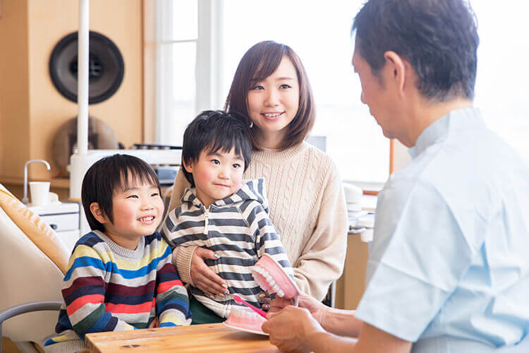 お年寄りから子どもまで